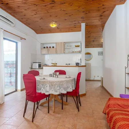 Ana Apartamento *